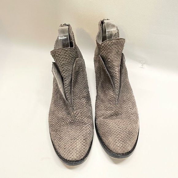 Eileen Fisher Dove Grey Snake Skin Ankle Boots Booties Women's Size 10 - Picture 2 of 7
